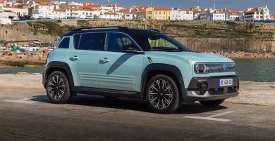 Renault 4 E-Tech electric